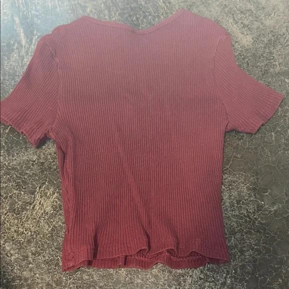 SHEIN Ribbed V-Neck Burgundy Crop Top - Picture 2 of 2